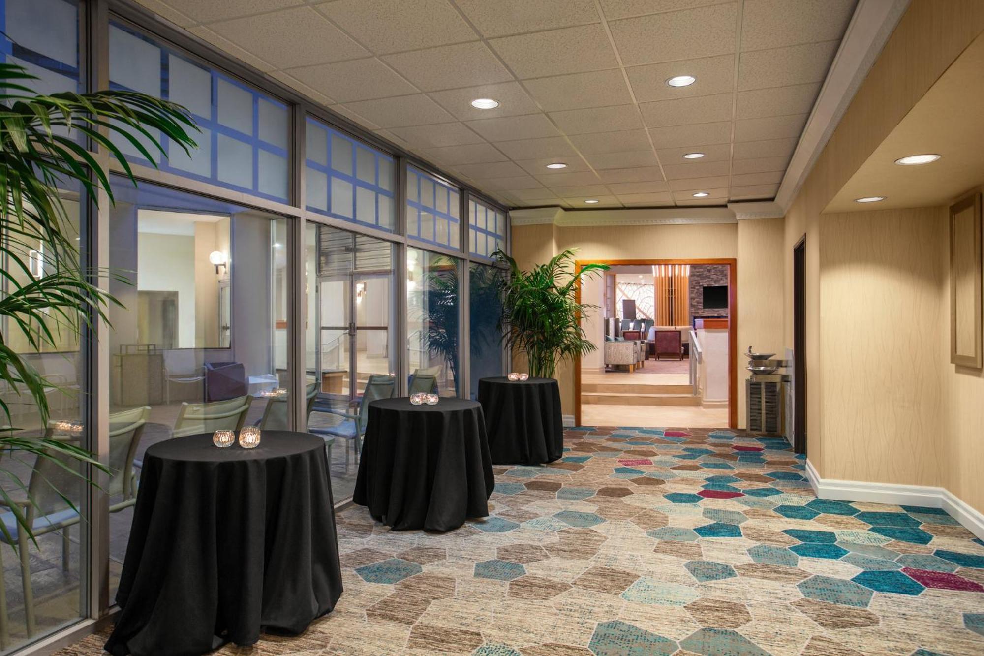 Ac Hotel By Marriott Portland Lake Oswego Εξωτερικό φωτογραφία